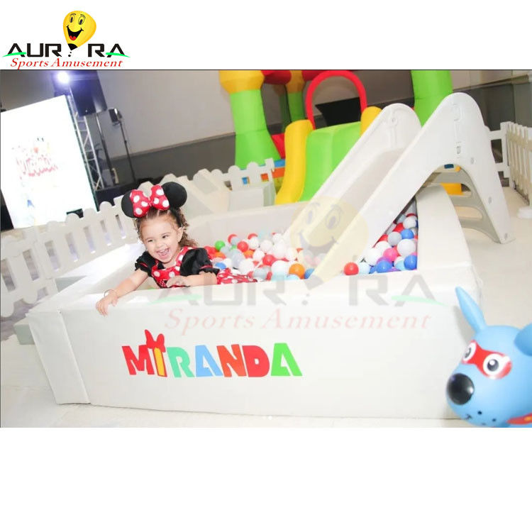 Equipamento de brinquedo inflável multi-color Indoor Kids Ball Pit Toy Personalizado