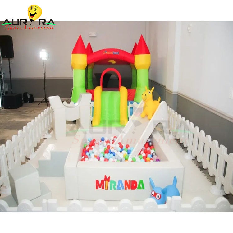 Equipamento de brinquedo inflável multi-color Indoor Kids Ball Pit Toy Personalizado