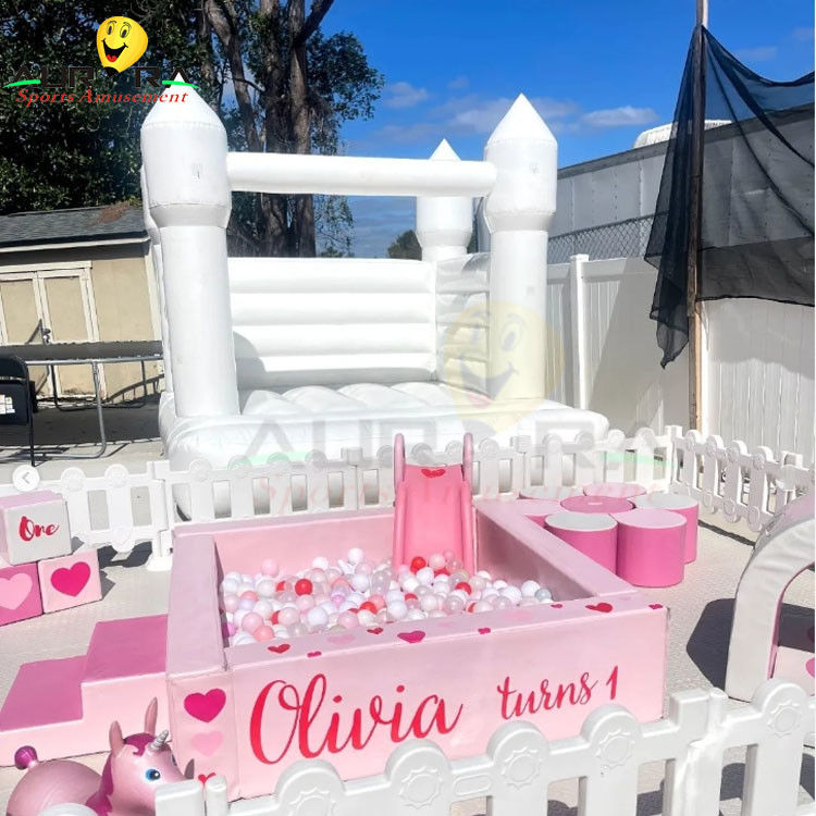 Jardim de infância infantil Soft Play Set Kids Bola Pit Casa de salto com escorrega