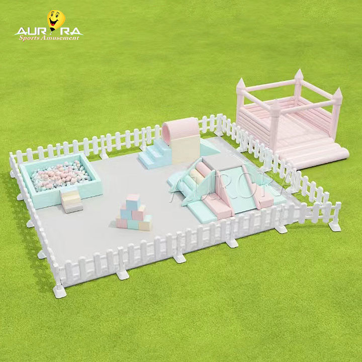 Equipamento de brinquedo suave personalizado colorido de crianças de interior para festas de aniversário
