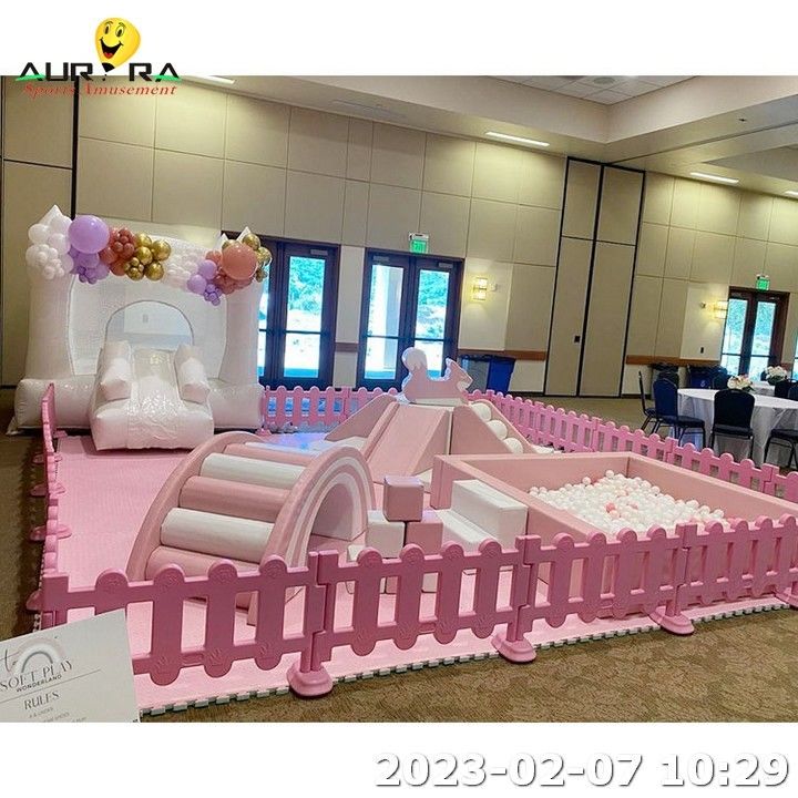 Soft Play Carousel Pink Indoor Play Center Área com Bola Pit Bounce House