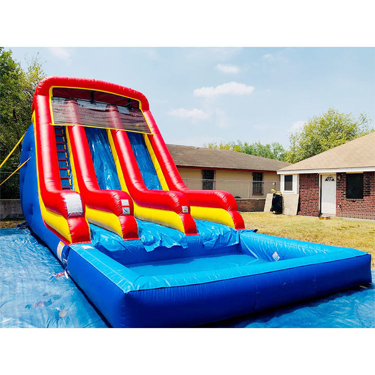 Obstáculo de salto Slides de água infláveis para piscina Linha dupla coloridos jogos para adultos