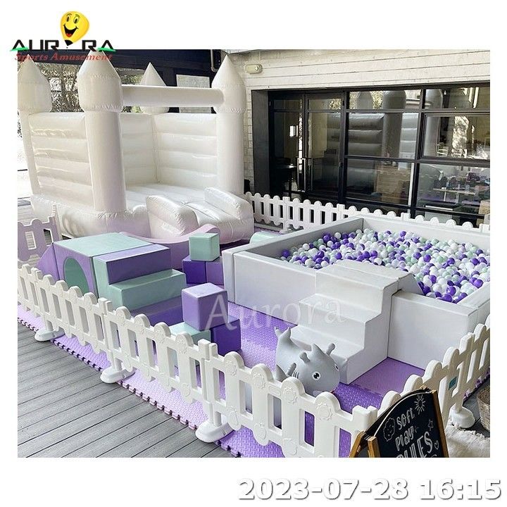 Soft Play Indoor Soft Play Equipamento Para Venda Branco com casa de salto inflável