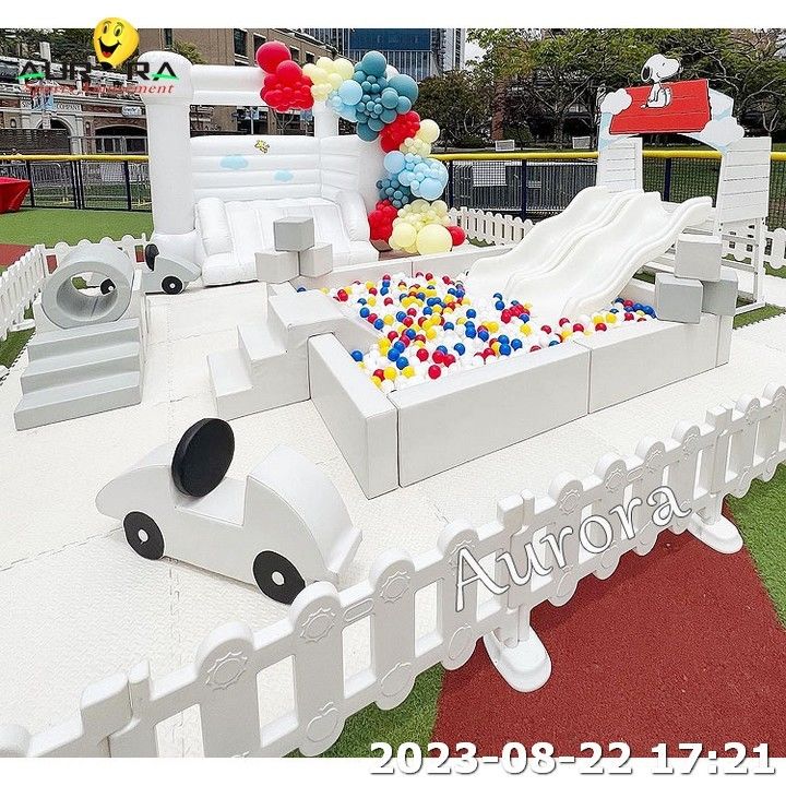 Pink White Soft Play Equipamento com Reboque Casa vedação para crianças bola Pit
