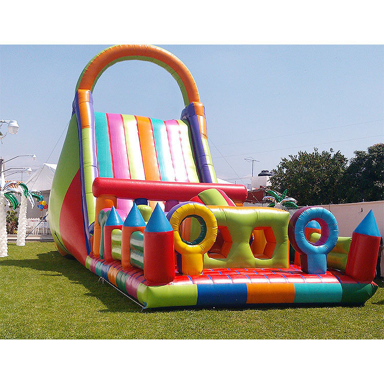 Deslizamento de água inflável para adultos Deslizamento de água comercial verde com piscina para crianças