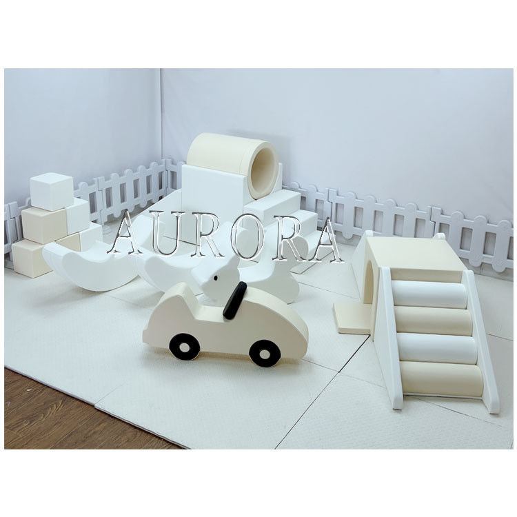 Soft Play Set Equipamento Outdoor Branco Com Pacote de Cores Nuas Para Crianças